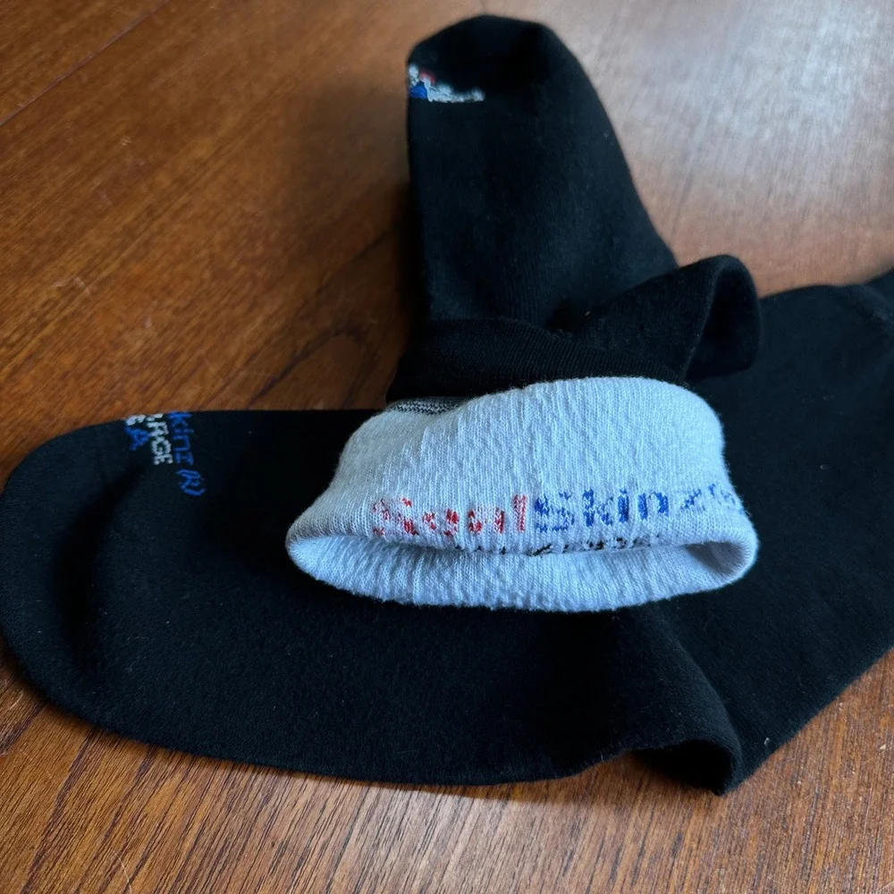 SealSkinz Waterproof Mid Calf Crew Socks Black XL USA Surf Scuba Alaska Outdoors